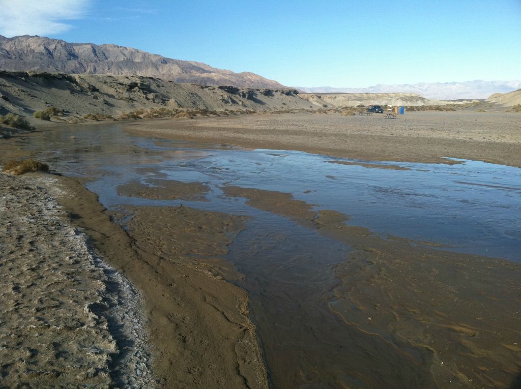 Parking at Salt Creek and crossing it before heading south: